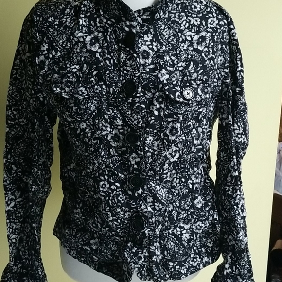 Relativity Jackets & Blazers - Relativity Jacket